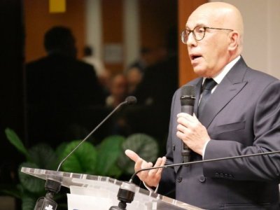 Éric Ciotti demande au Premier ministre de révoquer le ministre Philippe.
