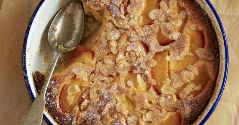 Recette de clafoutis aux nectarines : une tradition culinaire française à redécouvrir.