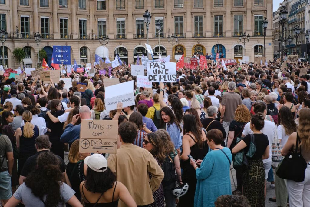 Rassemblement à Paris : appel à la mobilisation après le meurtre de Lyhanna.