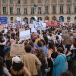 Rassemblement à Paris : appel à la mobilisation après le meurtre de Lyhanna.