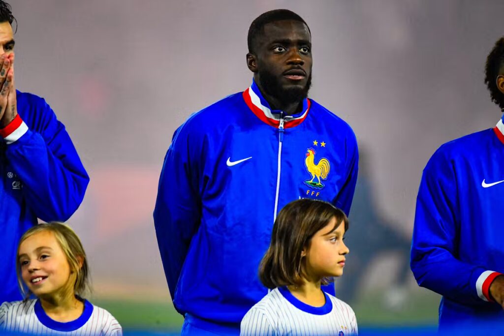 Dayot Upamecano : un handicap qui a façonné son parcours sportif en France.