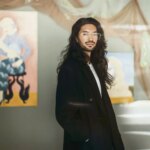 Richie Nath, peintre queer birman en exil, explore son identité à travers l’art.