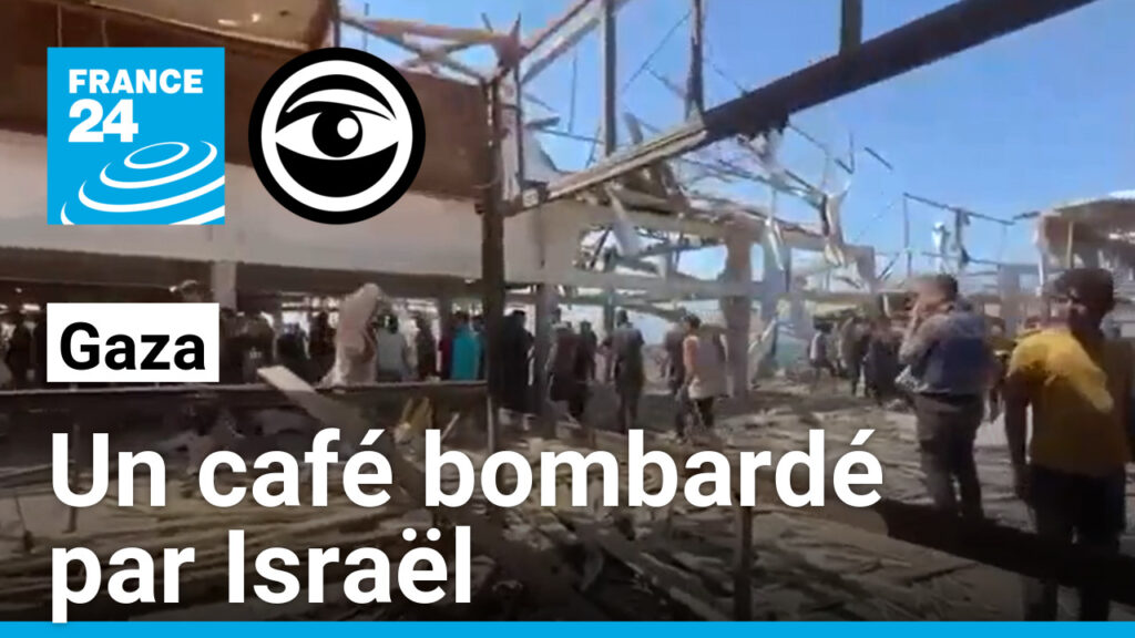 Gaza : un café détruit par des bombardements israéliens, témoins sur place.