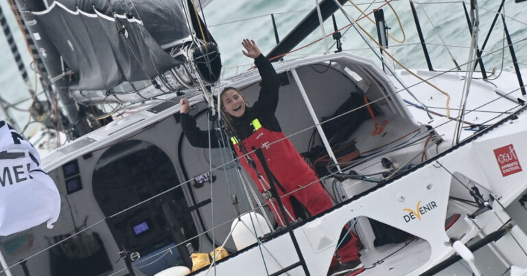 Voile : La Vendée Arctique attire des skippers vers des défis en haute mer.