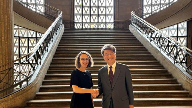 Claire Thoury reçoit Kim Ji Hyung pour des discussions sur la coopération économique entre la France et la Corée.