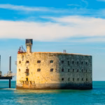 Fort Boyard annonce de nouvelles épreuves, dont Tremplin et escalier glissant.