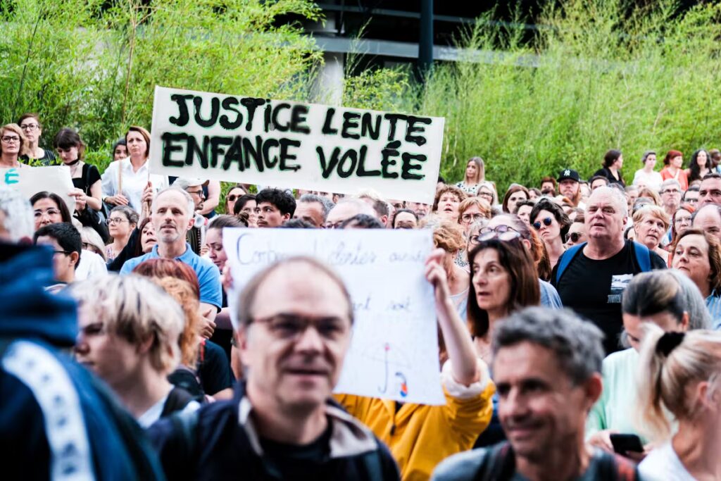Proposition de loi intégrale contre les violences envers les femmes et les enfants après la mort de Lyhanna