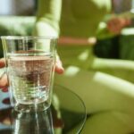 Hydratation pendant le cancer : conseils pratiques pour les patients et les soignants.
