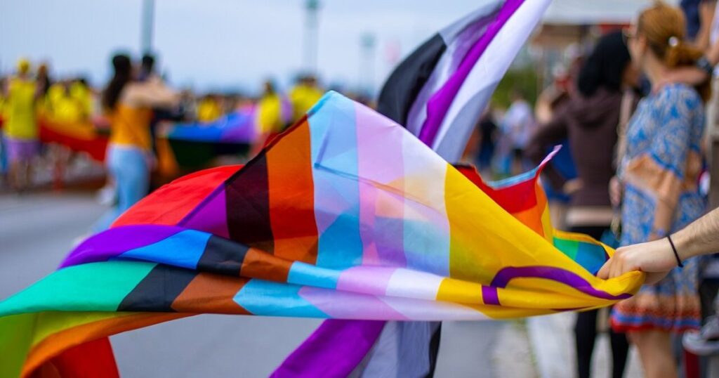 Mois des fiertés : les droits LGBTQI+ menacés dans plusieurs pays à travers le monde.