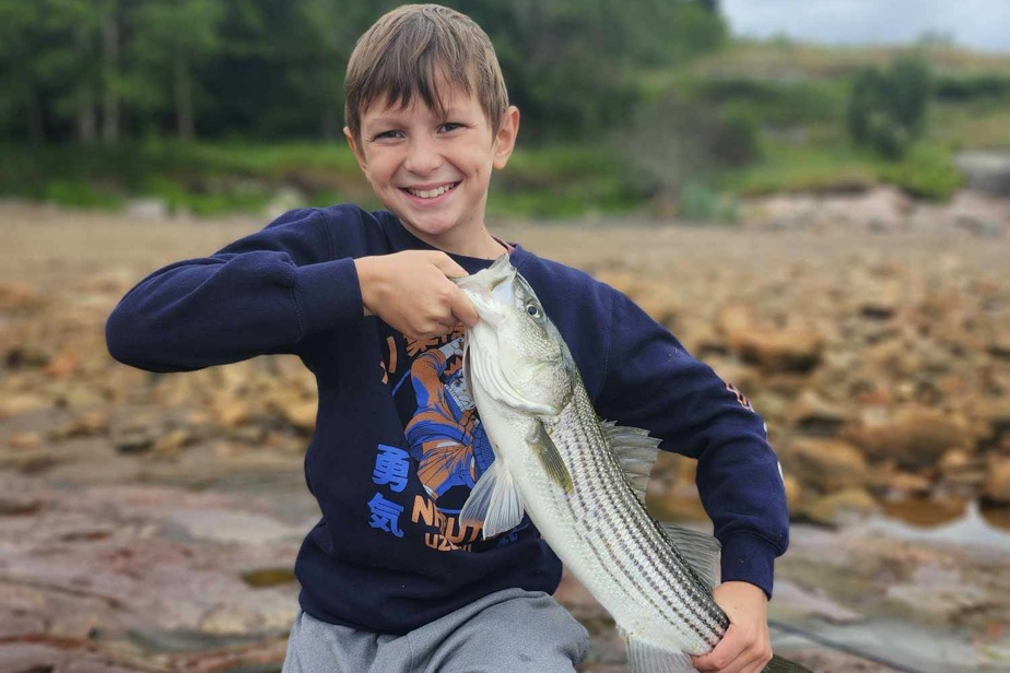 Jeux provinciaux de pêche : des jeunes pêcheurs se distinguent par leurs performances.