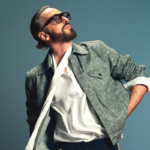 Christophe Willem évoque son admiration pour « Sunny » de Boney M. à l&rsquo;âge de 6 ans.