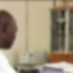 Pa Camara, accusé de viols sur mineures, plaide non coupable devant la justice.