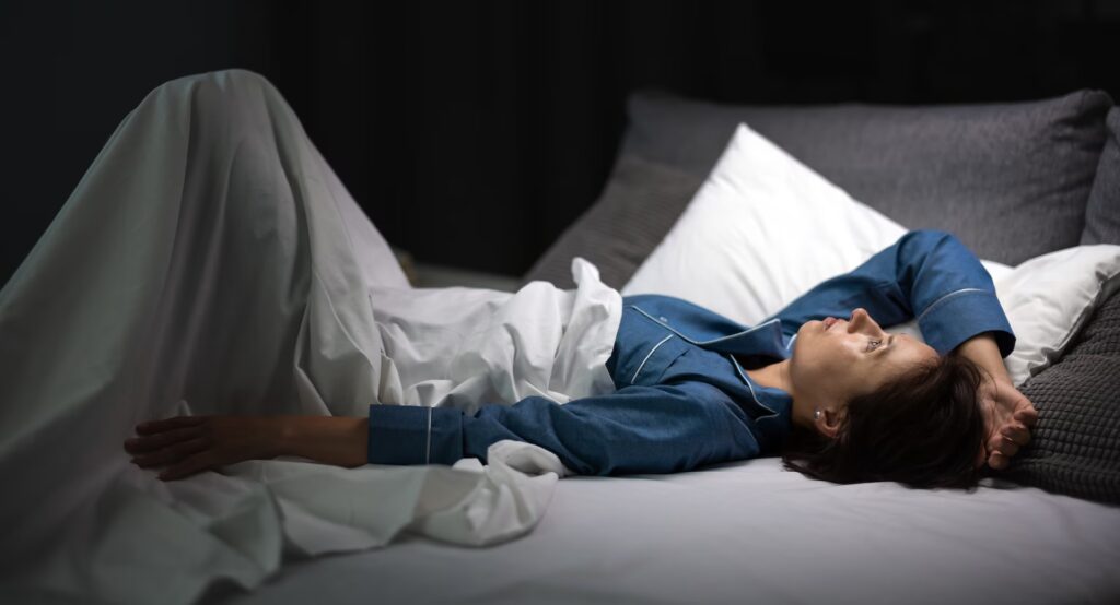 56 % des femmes en France déclarent s’ennuyer au lit, selon une enquête récente.