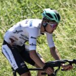 Paul Seixas réalise une remontée spectaculaire après une chute au Tour Aura