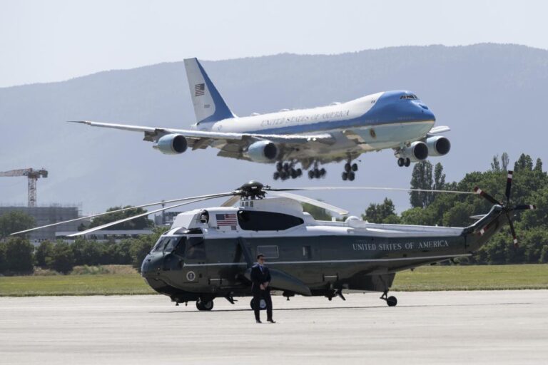Les États-Unis retirent Air Force One, en attente d’un modèle qatari.