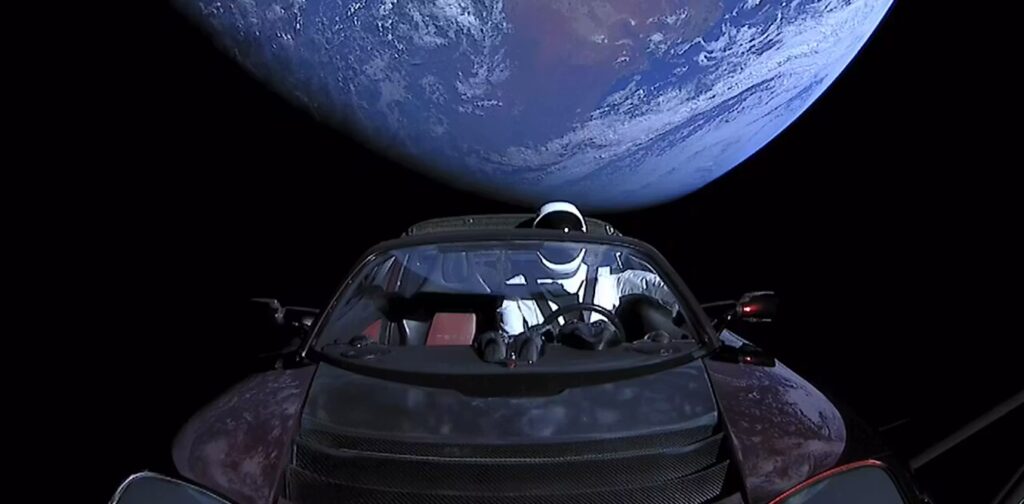 Exploration spatiale : enjeux postcoloniaux après les missions lunaires et les technologies de Tesla