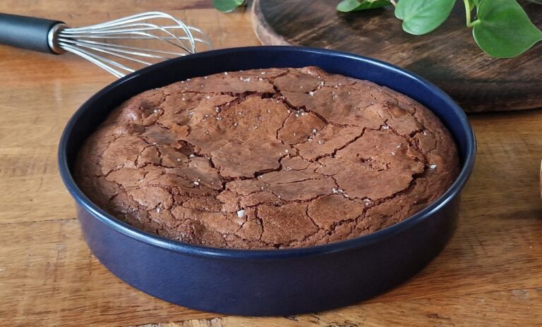 Fondant au chocolat à la fleur de sel de Guérande IGP : une spécialité française reconnue.