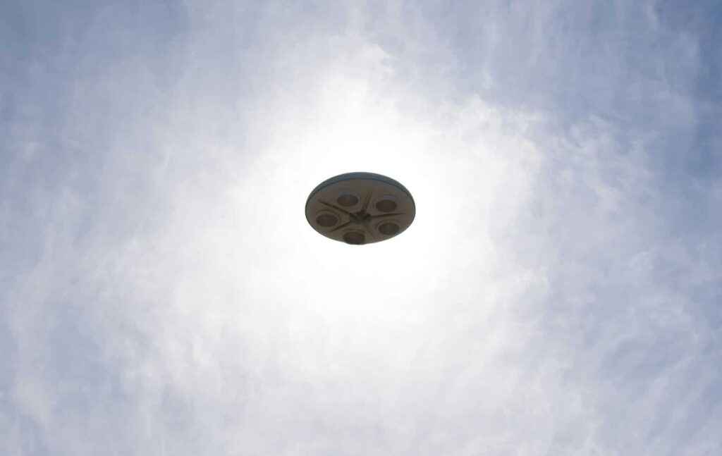 Étude identifie les points chauds pour observer des OVNIs aux États-Unis.