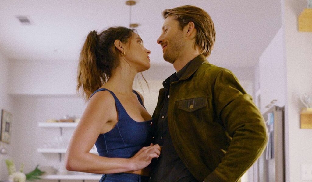 Netflix développe une série basée sur le thriller sexy Hit Man avec un scénario intrigant.