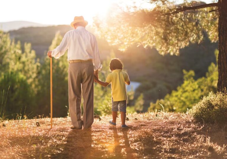 Santé mentale des enfants : le rôle des grands-parents dans leur bien-être en France.