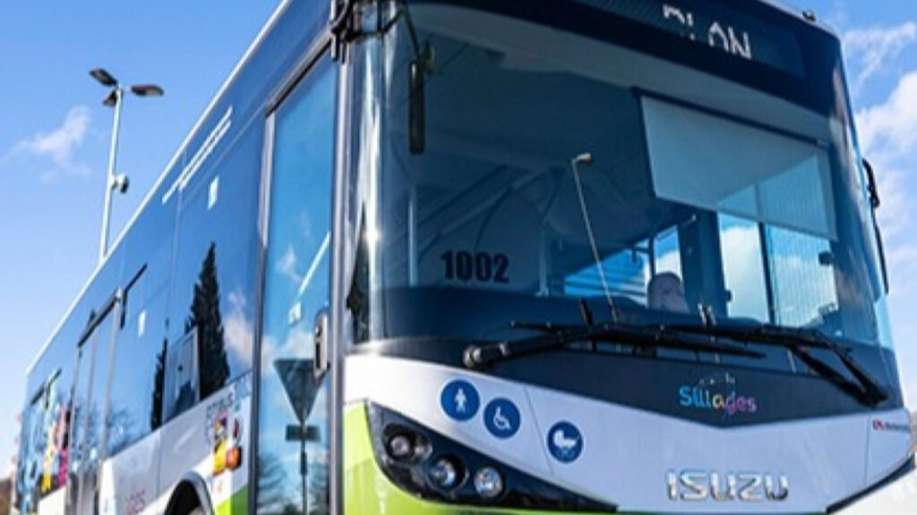 Perturbations sur le réseau de bus Moventis à Grasse entraînent des retards pour les usagers.