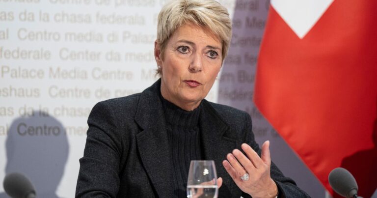 Finances fédérales : maintien des budgets sans nouvelles coupes annoncées pour 2027.
