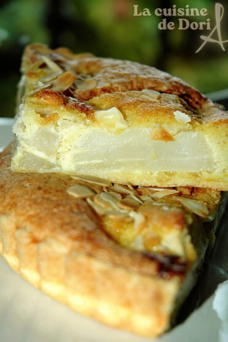 Tarte aux poires et aux amandes : une recette traditionnelle française revisitée.
