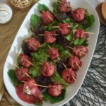 Bouchées de carpaccio de bœuf au chèvre frais : une recette prisée dans la gastronomie française