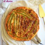 Quiche aux asperges et au chorizo : une recette appréciée dans les restaurants français.