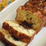 Recette de cake moelleux aux pommes et au chocolat pour les fêtes de Pâques en France