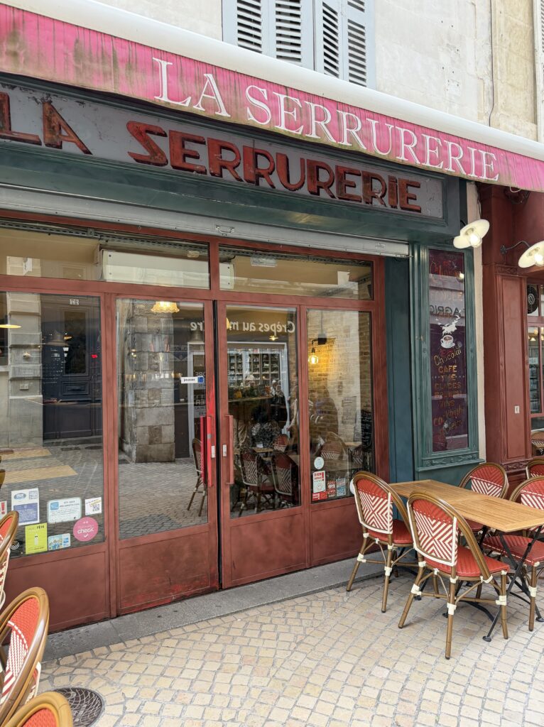 Gilles Pudlowski présente une analyse des tendances culinaires en France.
