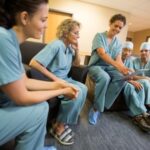 L&rsquo;Ordre des infirmiers approuve la publication des arrêtés essentiels pour la profession.