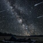 Pluie d’étoiles filantes prévue mi-août : les astronomes recommandent d’observer le phénomène.