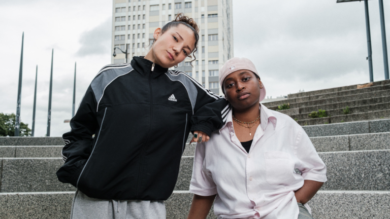 Oeil au Beurre Noire : le duo français s’engage pour une représentation féminine sur Twitch