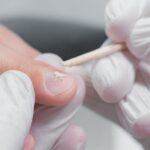 La manucure japonaise remplace la méthode russe et offre un éclat nacré sans vernis.