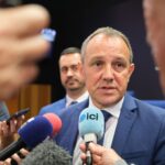 Crise budgétaire à Aix-Marseille-Provence : vers une impasse politique imminente.