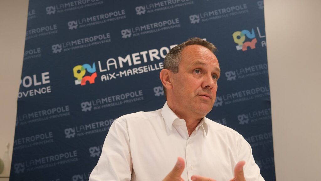 Crise budgétaire à la métropole : Nicolas Isnard accuse l’État de diviser les acteurs locaux.