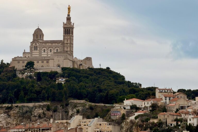 Risque d’éboulement : les habitants de Notre-Dame-de-la-Garde doivent financer les travaux de la falaise.