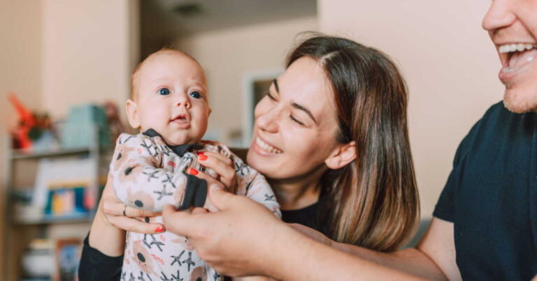 Nouveau congé de naissance : risques pour les salariés les mieux payés en France