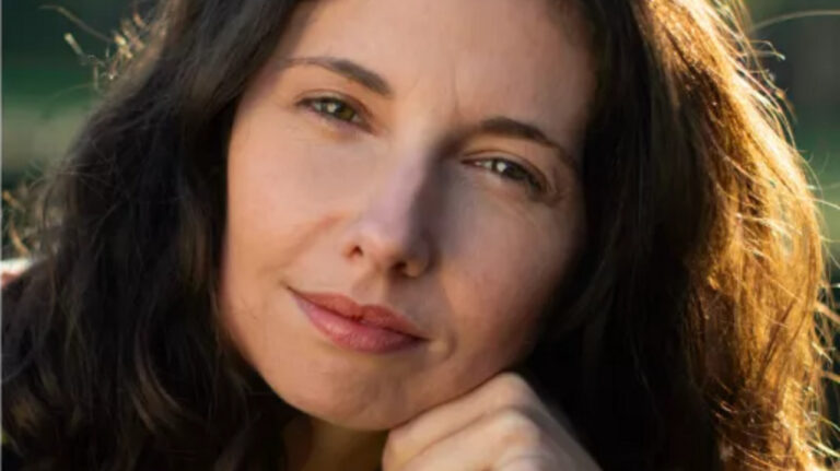 « Female Rage de Marion Olité : Analyse des représentations des femmes dans la pop culture »