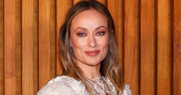 Olivia Wilde critique l’utilisation du Botox et les normes de beauté dans le cinéma.
