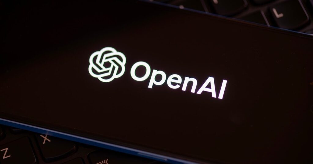 OpenAI présente GPT-5.5-Cyber, un modèle concurrent à Mythos dans l’IA générative.