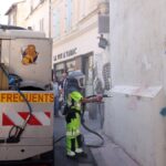 La mairie d&rsquo;Arles renforce la lutte contre les tags et affichages sauvages en ville.