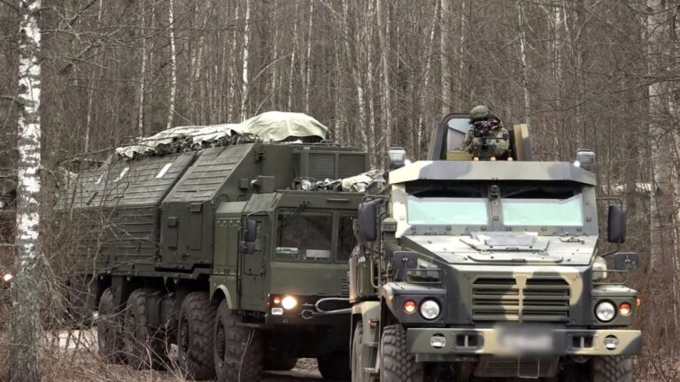 La Russie utilise des missiles de pointe sur des cibles non stratégiques en Ukraine.