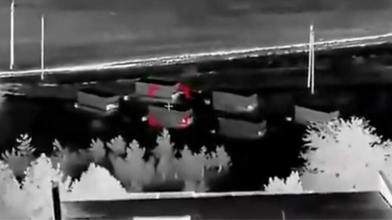 La Russie déploie des brouilleurs Starlink à 1,3 million d’euros, l’Ukraine les détruit par drones.