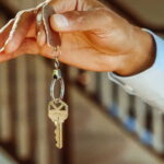 Modifications du permis de louer pour les propriétaires utilisant une agence immobilière.