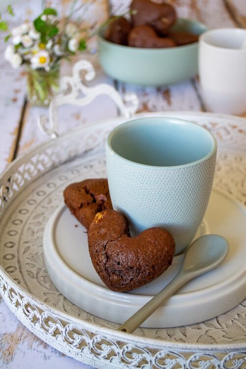 Quarante idées de recettes pour la fête des mères en France, adaptées aux goûts variés.