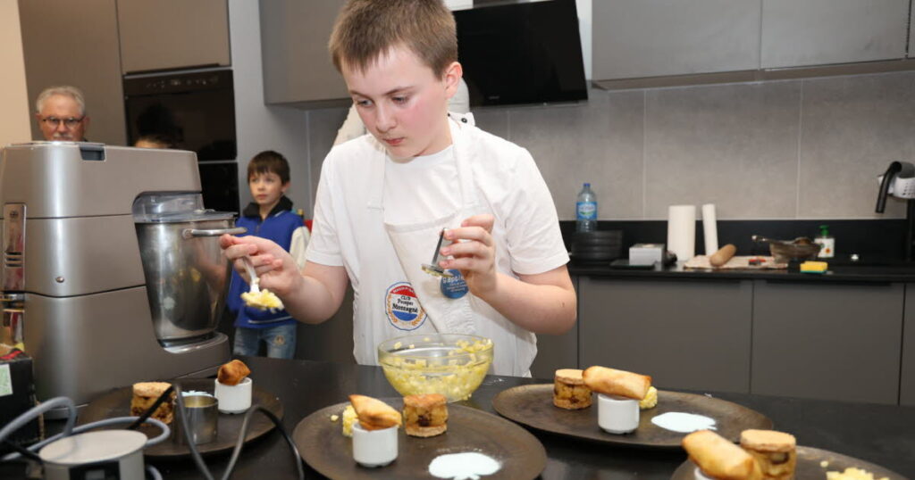 Baptiste Layen, 13 ans, est élu meilleur pâtissier collégien d’Alsace à Colmar.