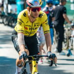 Wout Van Aert se retire du Tour de France, un revers pour Jonas Vingegaard.
