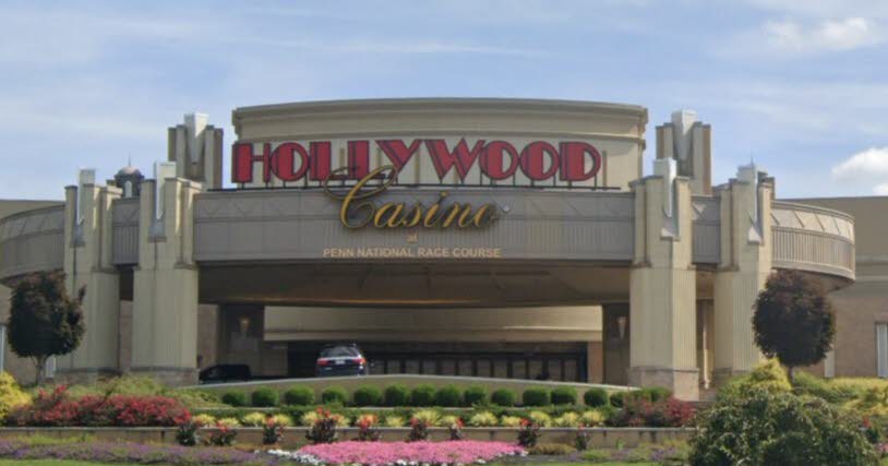 Une femme aux États-Unis remporte un jackpot au casino et reçoit une amende pour interdiction de jeu.